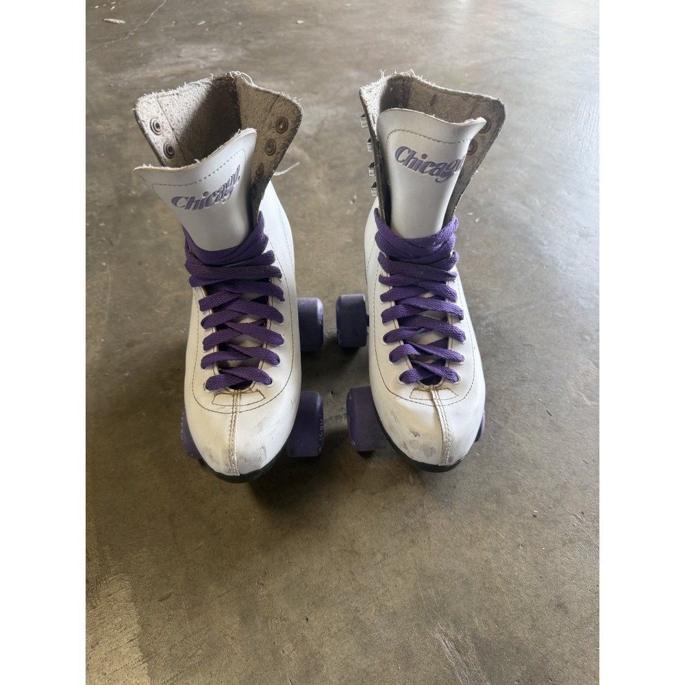 Vtg Chicago Skates Womens Size 6 White Roller Skates Purple Wheels Quad Skates